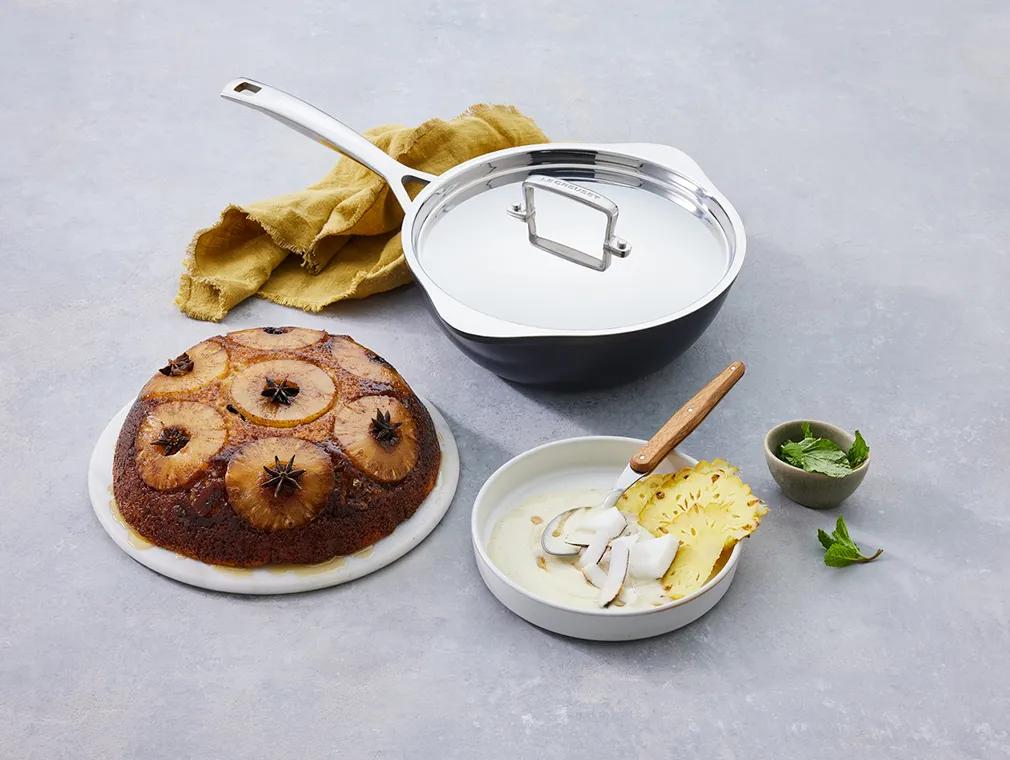 Torta rovesciata con rum speziato e ananas