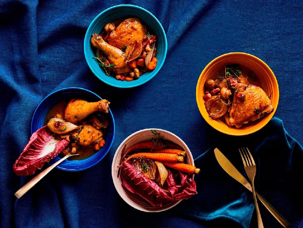 Coq au Vin al vino bianco e rosmarino