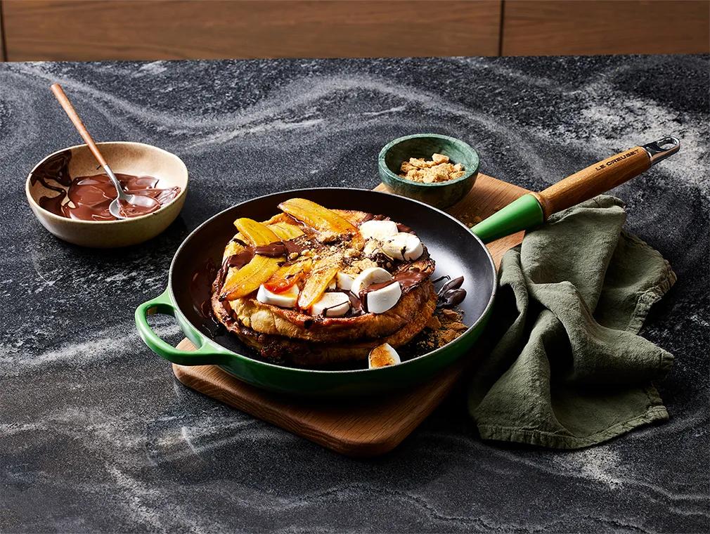French toast gigante con banane caramellate