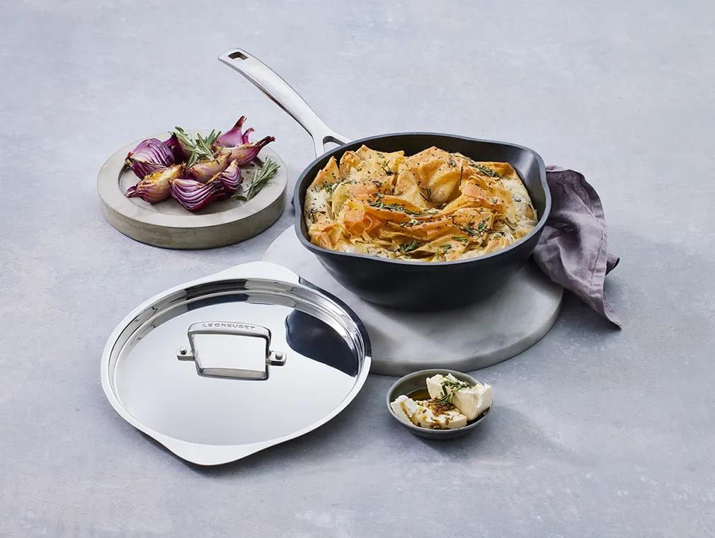 Torta di pasta fillo con patate dolci, salvia e feta