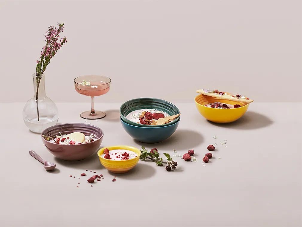 Mousse di frutti di bosco con erbette e frollini alla vaniglia